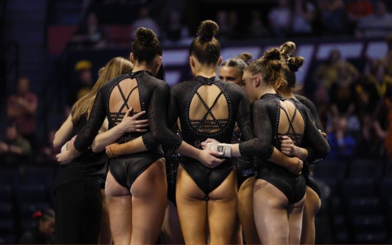 Gopher Gymnastics gets into NCAA Tournament