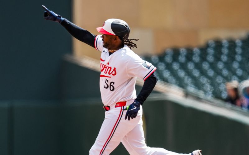 Twins sweep series from Tigers
