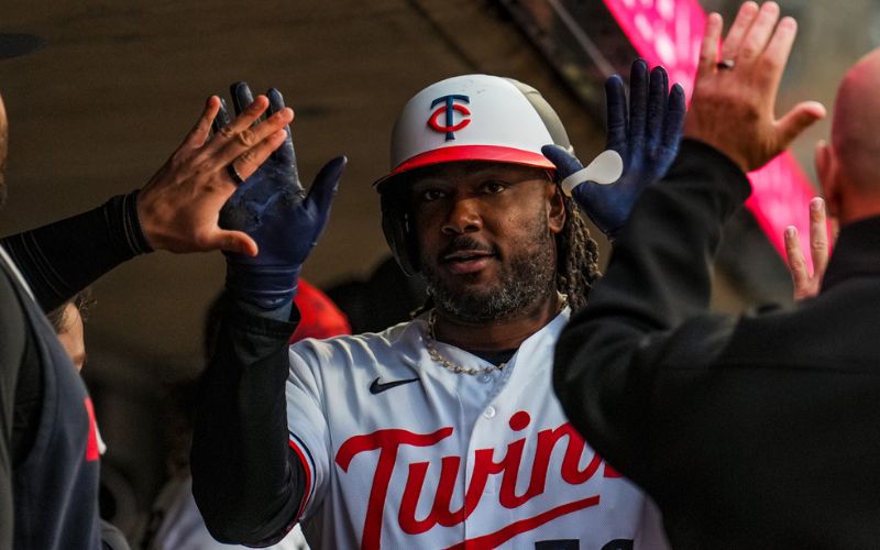 Twins withstand Weather Delay, beat Astros