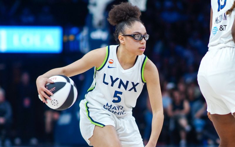 Lynx hold off Valkyries